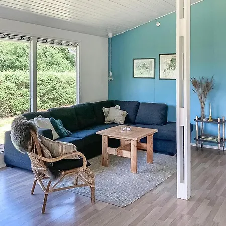 4 Bedroom Cozy In Juelsminde * Sonderby (Midtjylland)