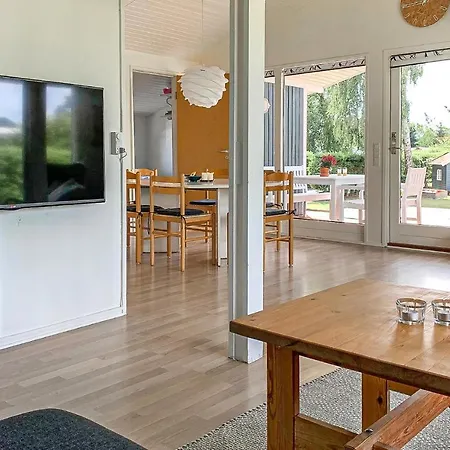 4 Bedroom Cozy In Juelsminde 度假居 Sonderby (Midtjylland)