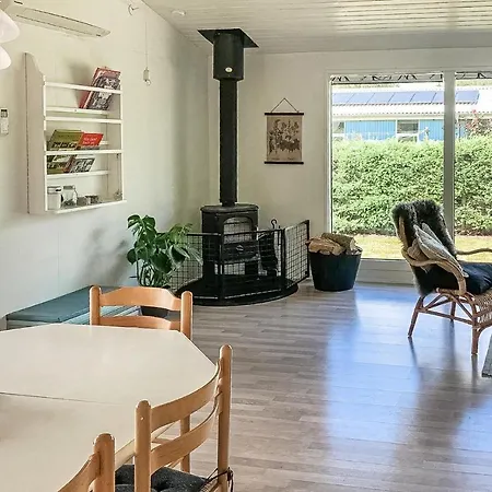 Holiday home Lovely In Juelsminde With Wifi